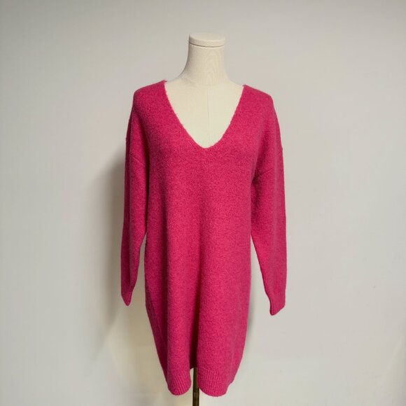 Smash + Tess Sweaters - Smash + Tess x Jillian Harris Sweater Weather Pink V-Neck Dress